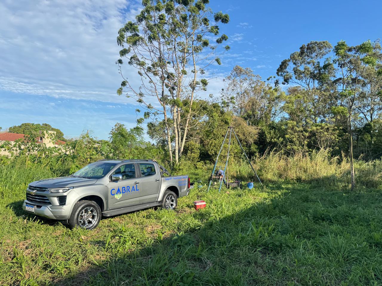 Caminhonete da Cabral Sondagem em campo